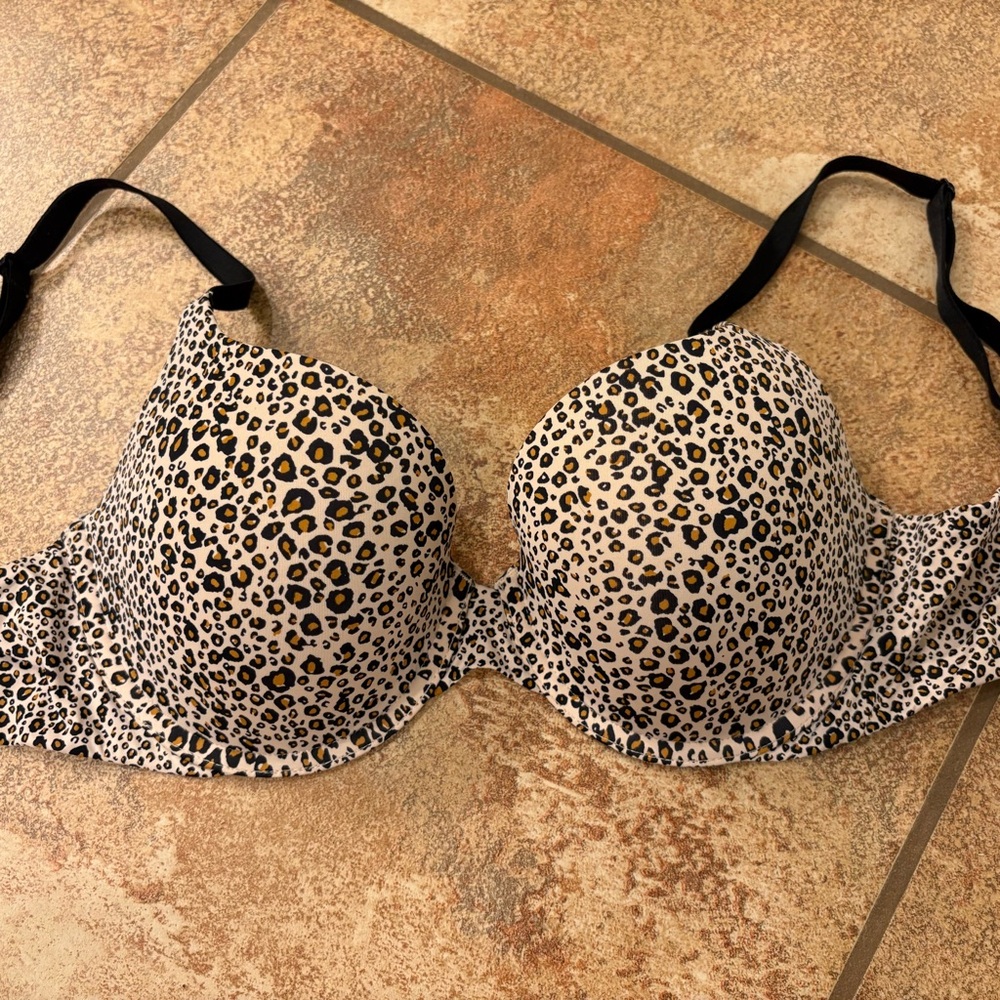 Victoria's Secret Black and Cream Animal Print Bra